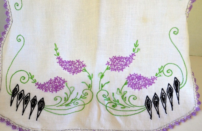 Vintage Hand Embroidered Table Runner White with Purple Flowers Purple Lace Border Vintage Linens image 2