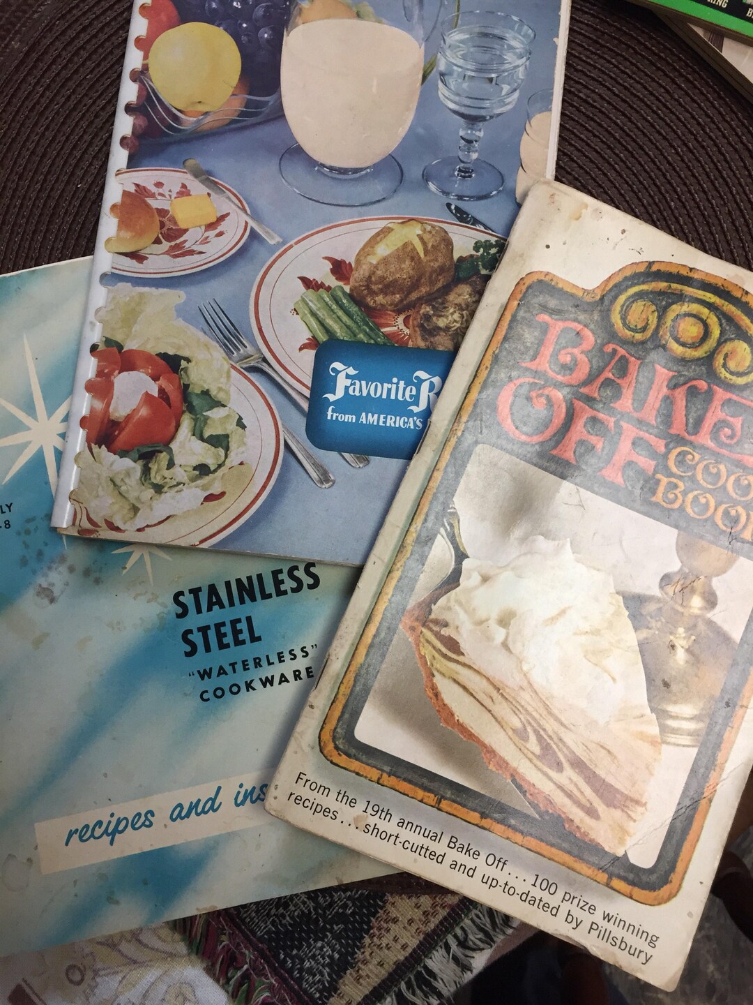 Vintage Cookbooks Set of Three Instant Collection - Etsy