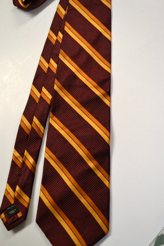 Garnet and Gold Necktie....Striped Necktie....Vint