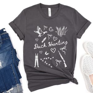 Duck Hunting Shirt, Hunting Mama Tee, Hunting Season, Duck Lover Shirt, Hunting Lover Gift, Retro Duck, Camo Coquette Bow, Hunting Women