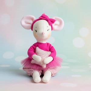 Maus Plüschtier Schnittmuster: Kuscheltier 20 cm mit Outfit (PDF Anleitung)