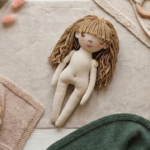 Patrón de costura para muñeca de trapo – Tutorial en PDF para muñeca de tela de 25 cm (Ropa no incluida)