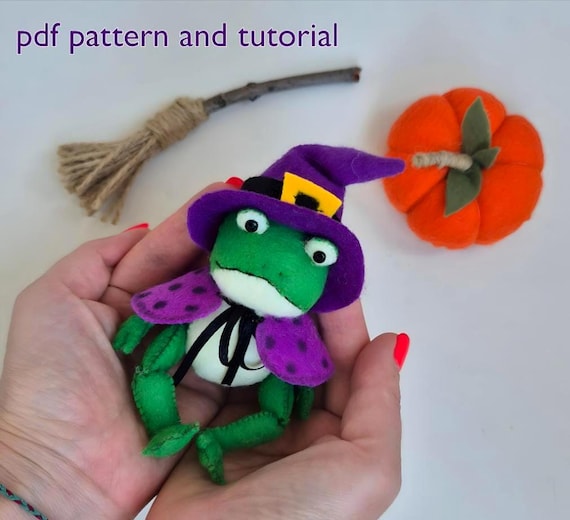 Felt Halloween Frog Sewing Pattern: Witch Hat & Pumpkin (PDF Tutorial, 4.7")