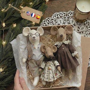 Mouse Family Sewing Pattern Set PDF — Stuffed Animal, Cloth Mice with Clothes, Soft Doll (en / fr / es  / de)