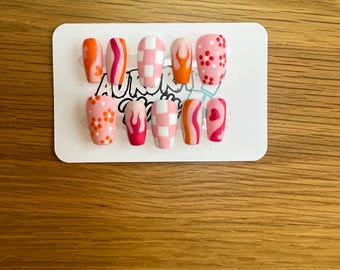 Retro Pattern Press-On Nails – Handmade Gel False Nail Set