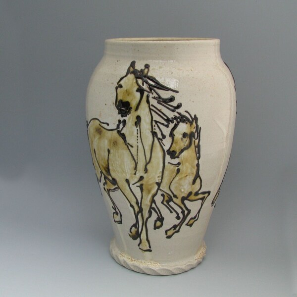 Vase with horses
