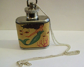 mermaid flask necklace retro vintage 1950s nautical pin up rockabilly kitsch
