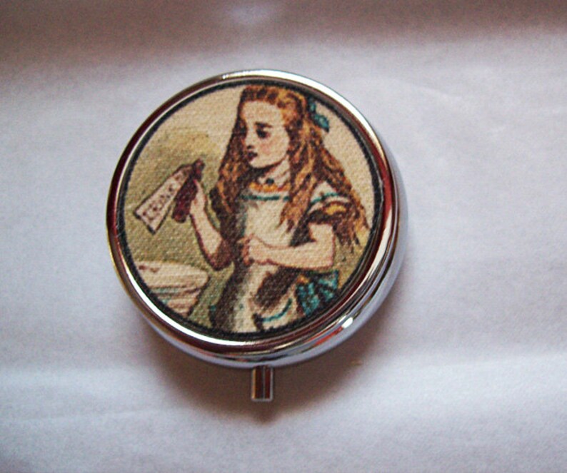 Alice in Wonderland pill case retro white rabbit vintage Victorian fantasy pillbox image 3