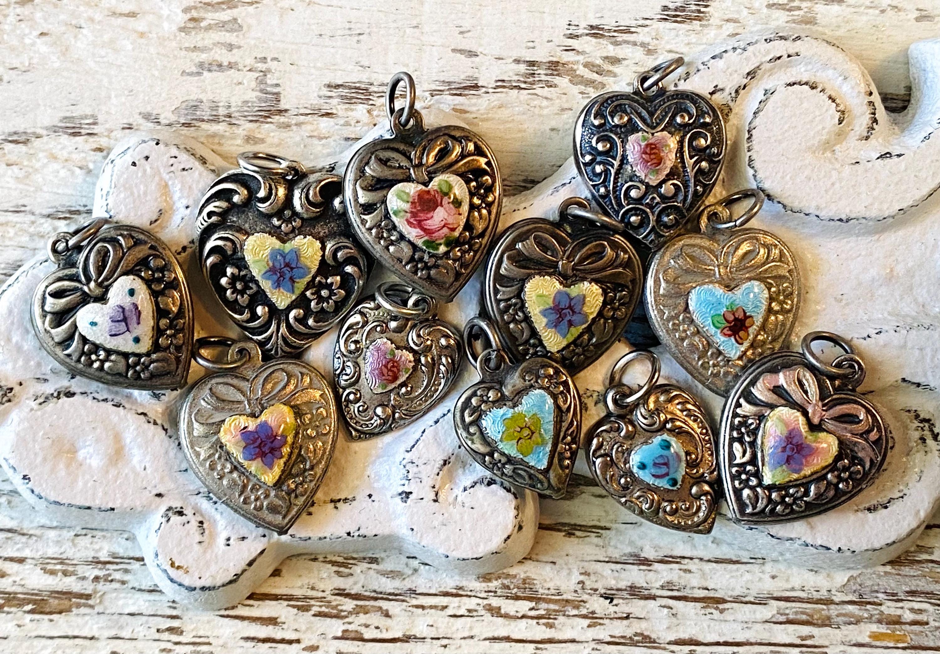 Guilloche heart - Etsy 日本