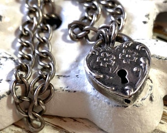 Vintage Sterling Silver Heart Charm Bracelet Padlock Lock