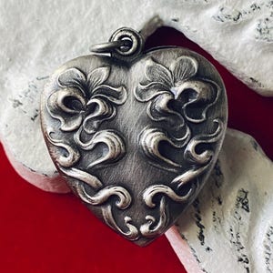 Vintage puffy heart - Etsy 日本