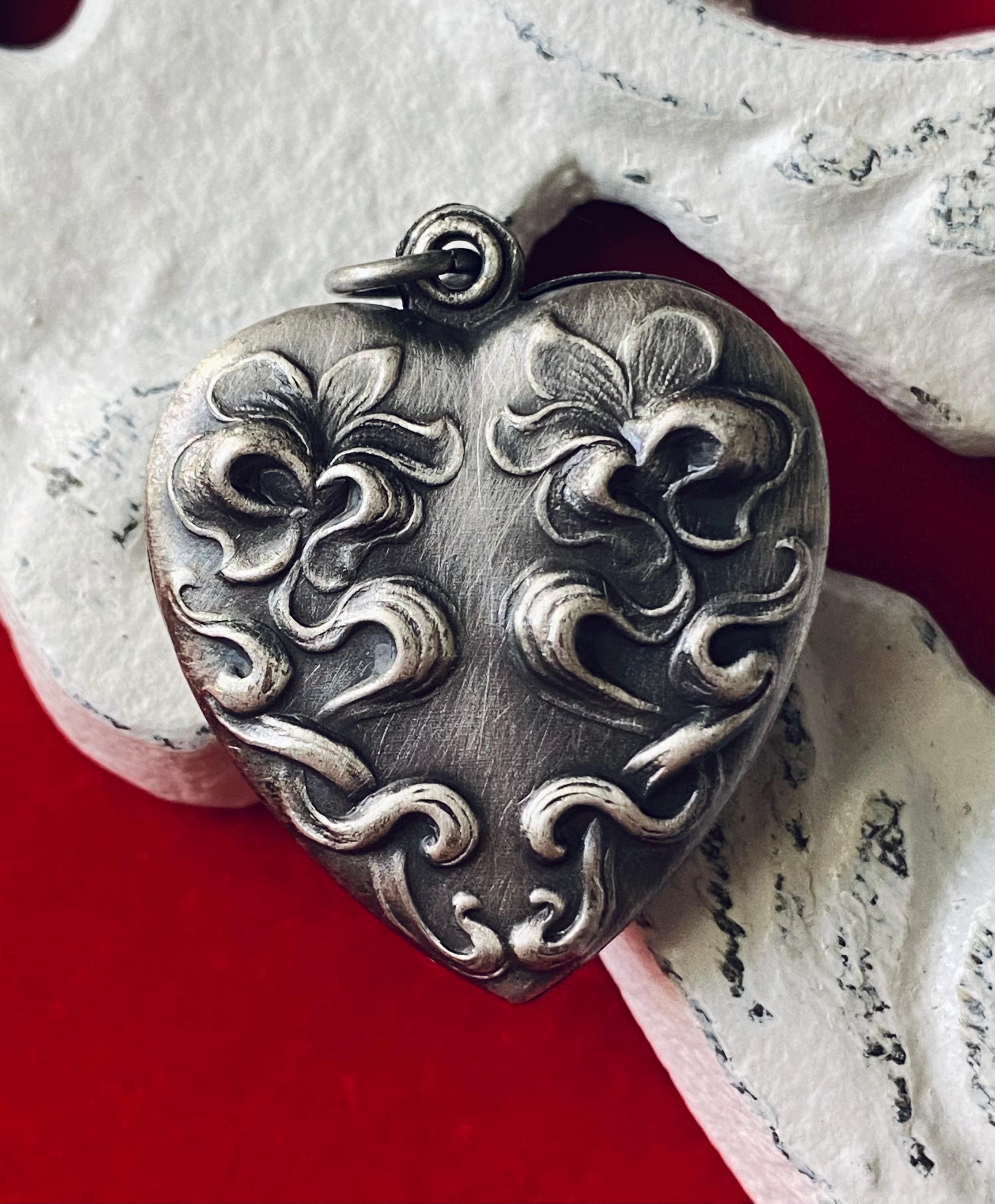 Vintage puffy heart - Etsy 日本