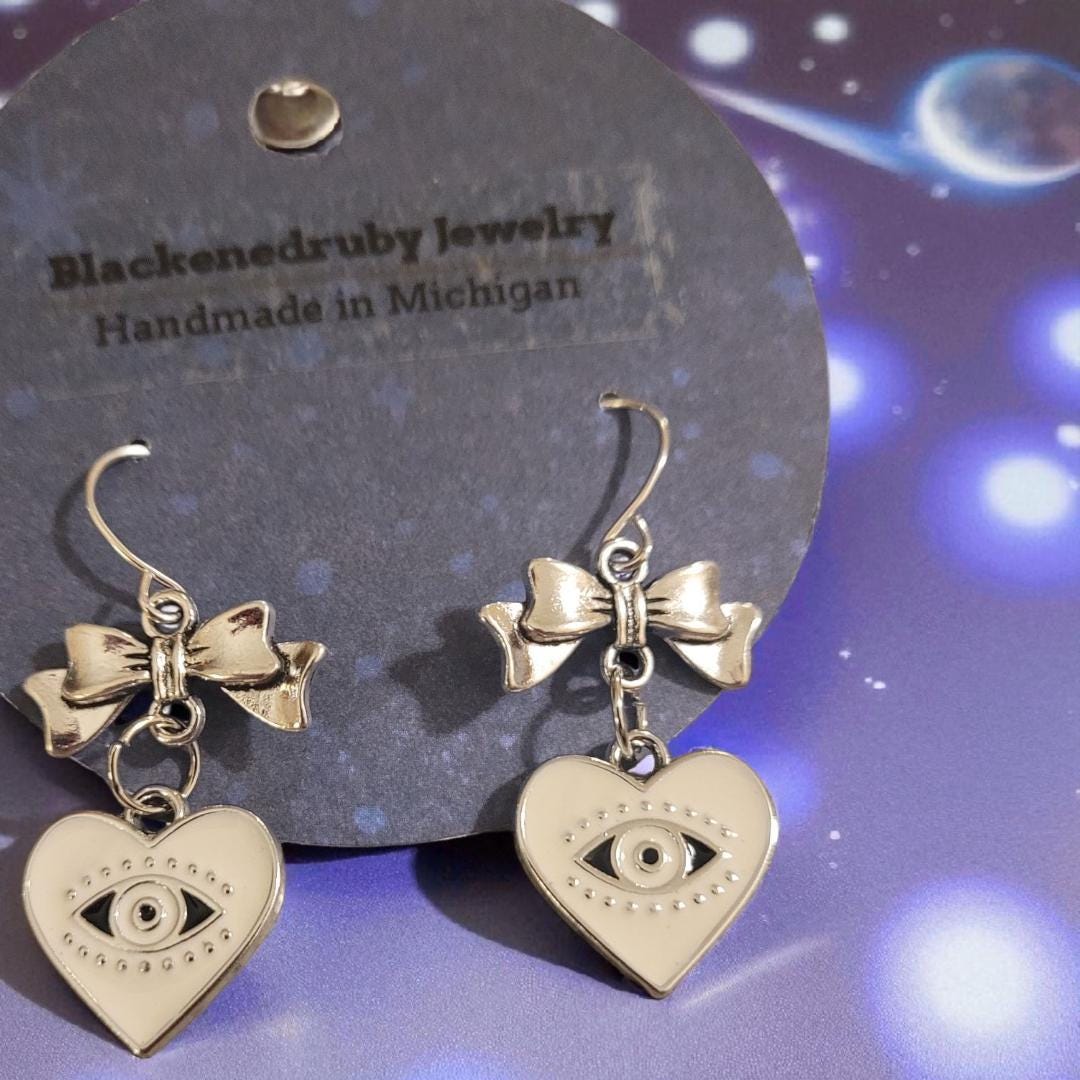 Bow and Evil eye Heart Earrings - nickel free - Thumbnail 3