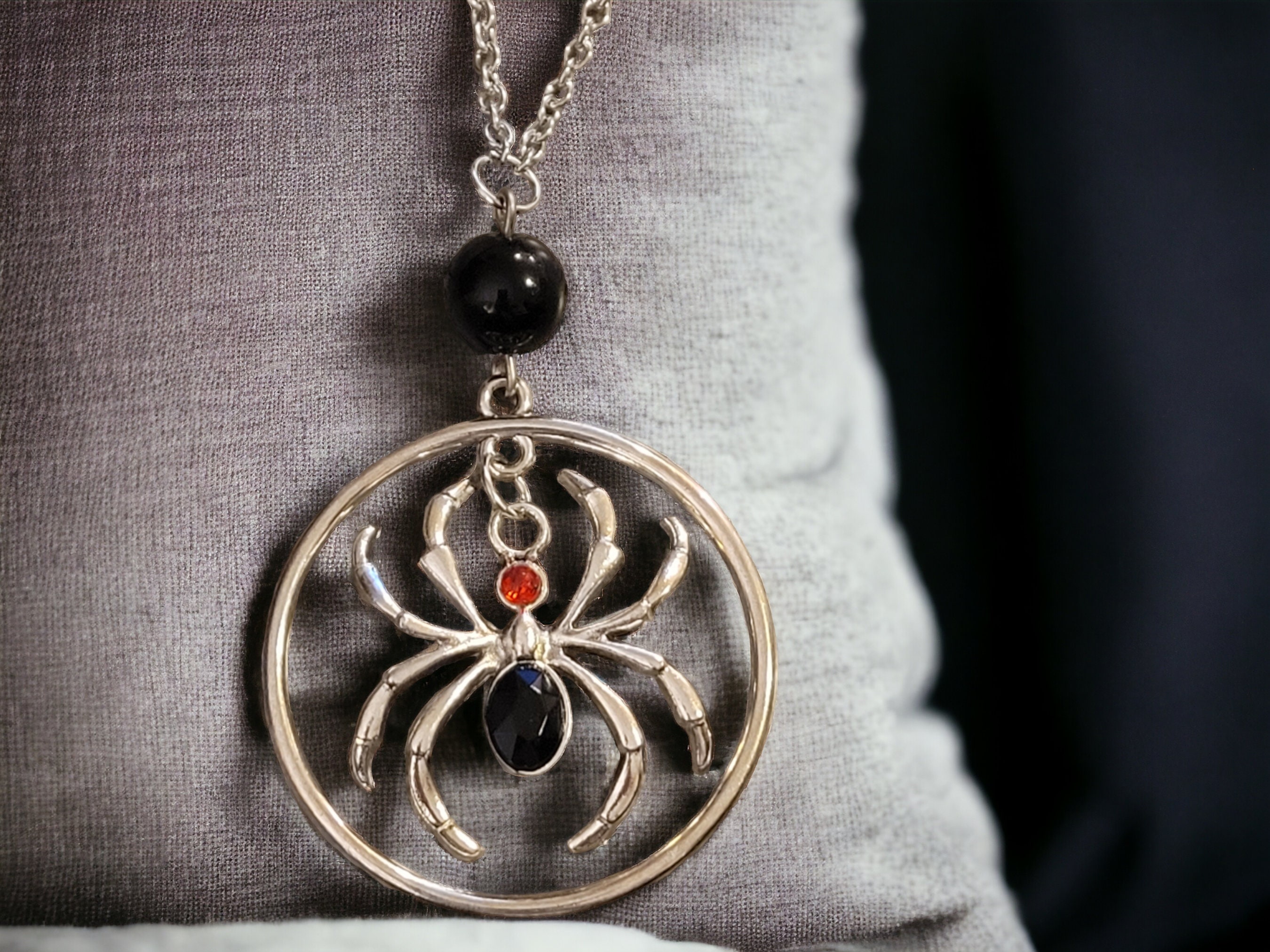 Spider and Circle Necklace - Thumbnail 3