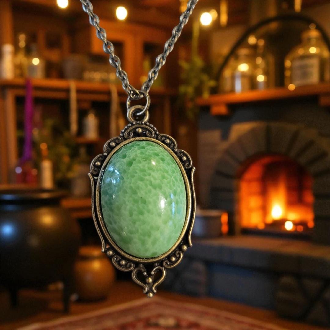 Bubble Green - Vintage Japanese Glass Necklace - Thumbnail 5
