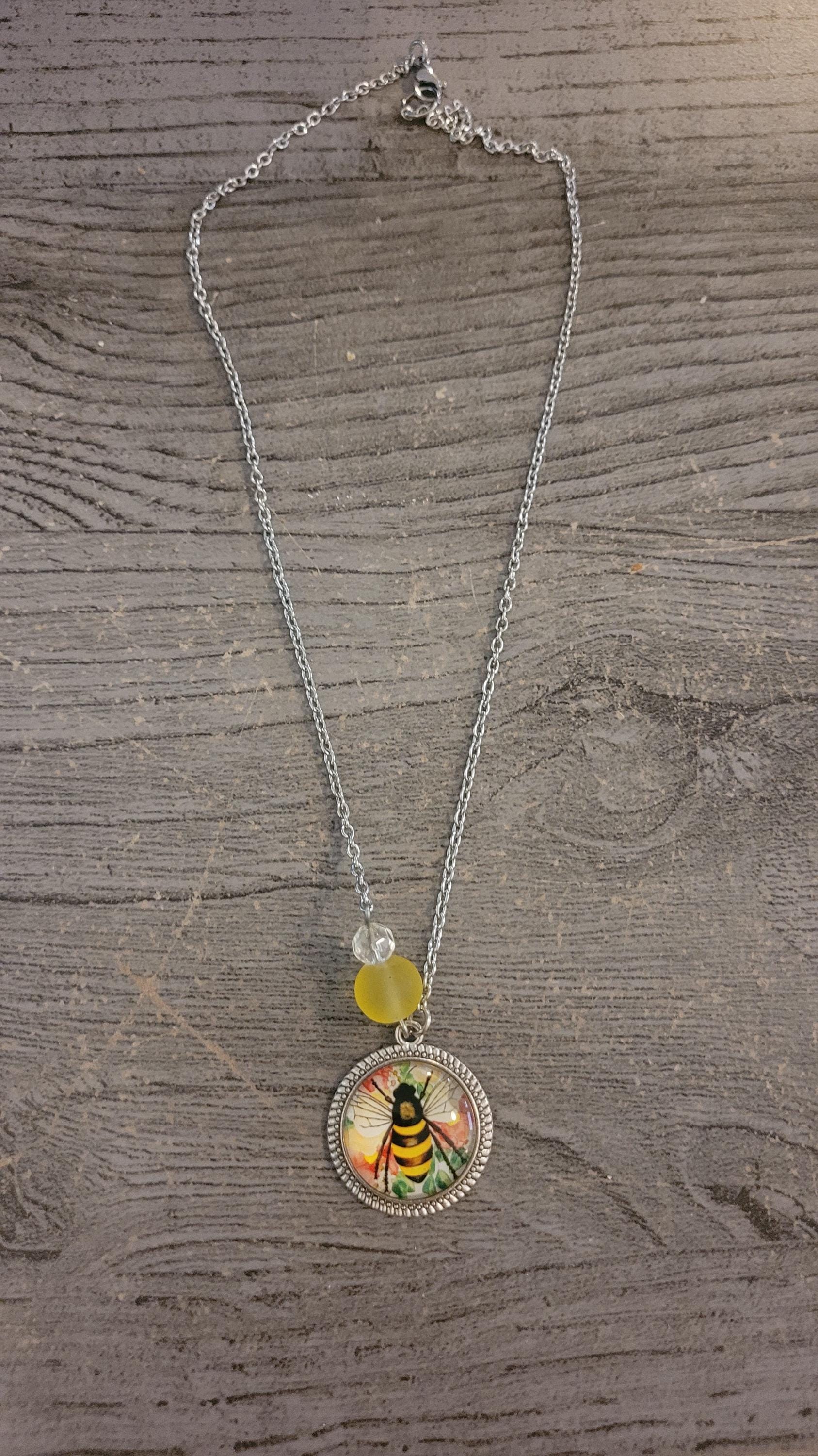 Bumblebee cabochon necklace - Thumbnail 6