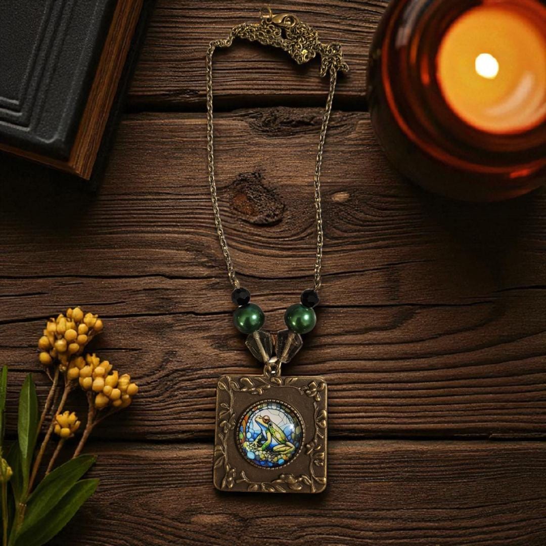 Bronze Toad Cabochon Necklace - Thumbnail 4