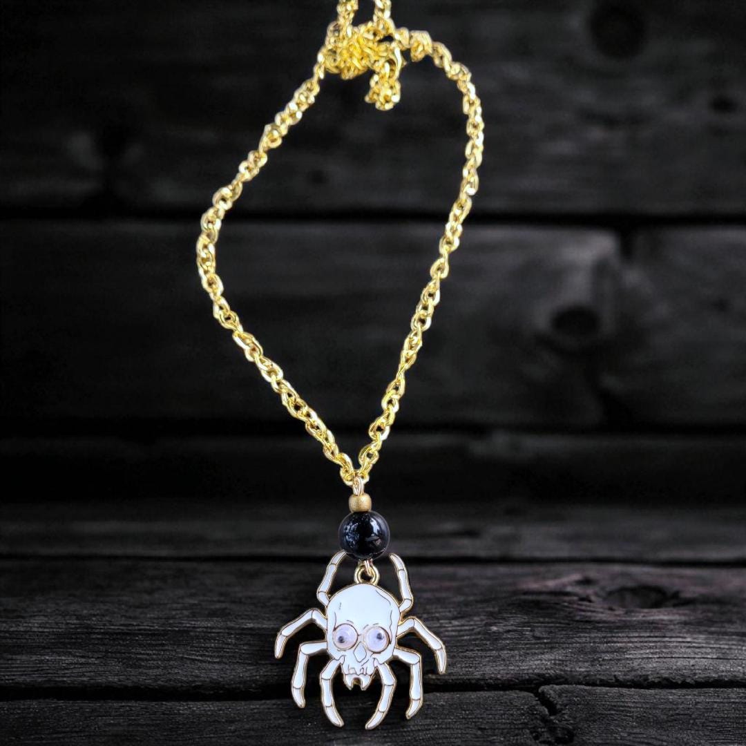 Spider Skull Pendant Necklace - Thumbnail 2
