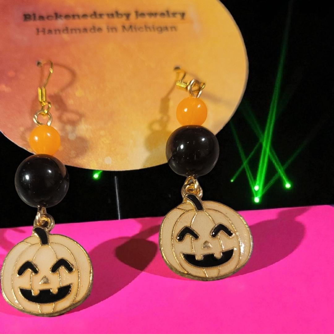 Pumpkin Glow in the Dark Earrings - nickel free - Thumbnail 4
