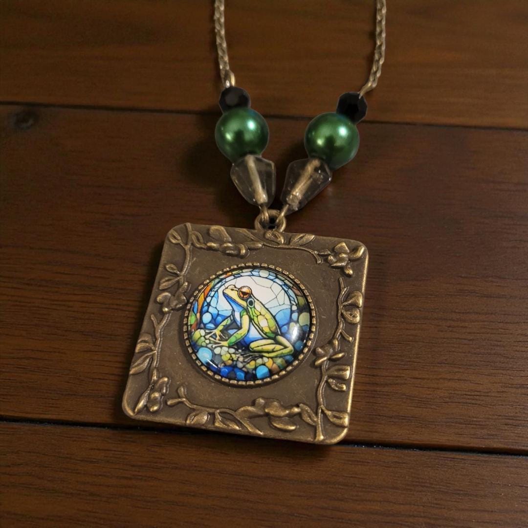 Bronze Toad Cabochon Necklace - Thumbnail 2