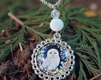 Snowy Owl Beaded Cabochon Necklace
