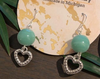 Vintage Green Heart Earrings - nickel free