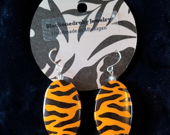Large vintage acrylic Tiger Stripe earrings