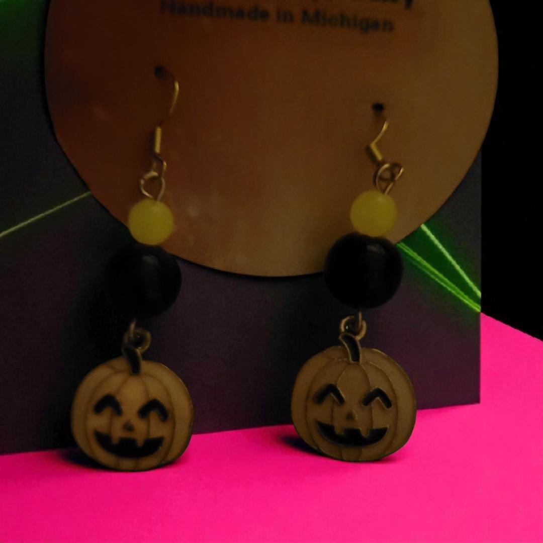 Pumpkin Glow in the Dark Earrings - nickel free - Thumbnail 2