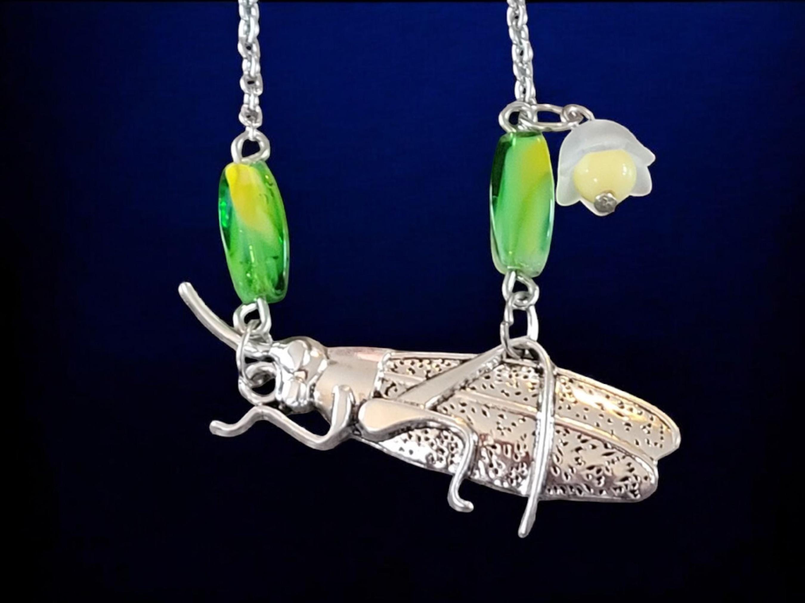 Grasshopper Pendant Necklace - Thumbnail 4