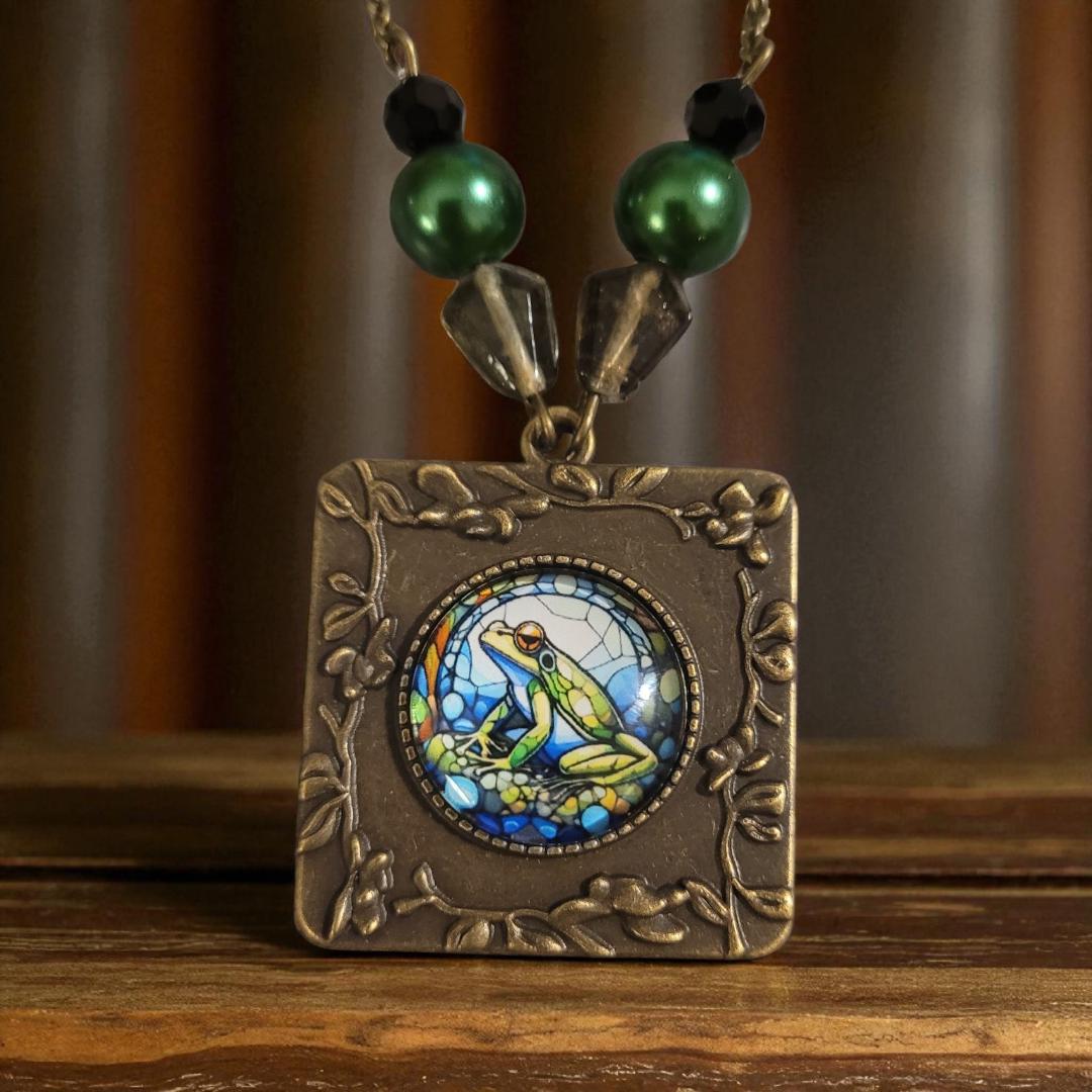 Bronze Toad Cabochon Necklace - Thumbnail 3