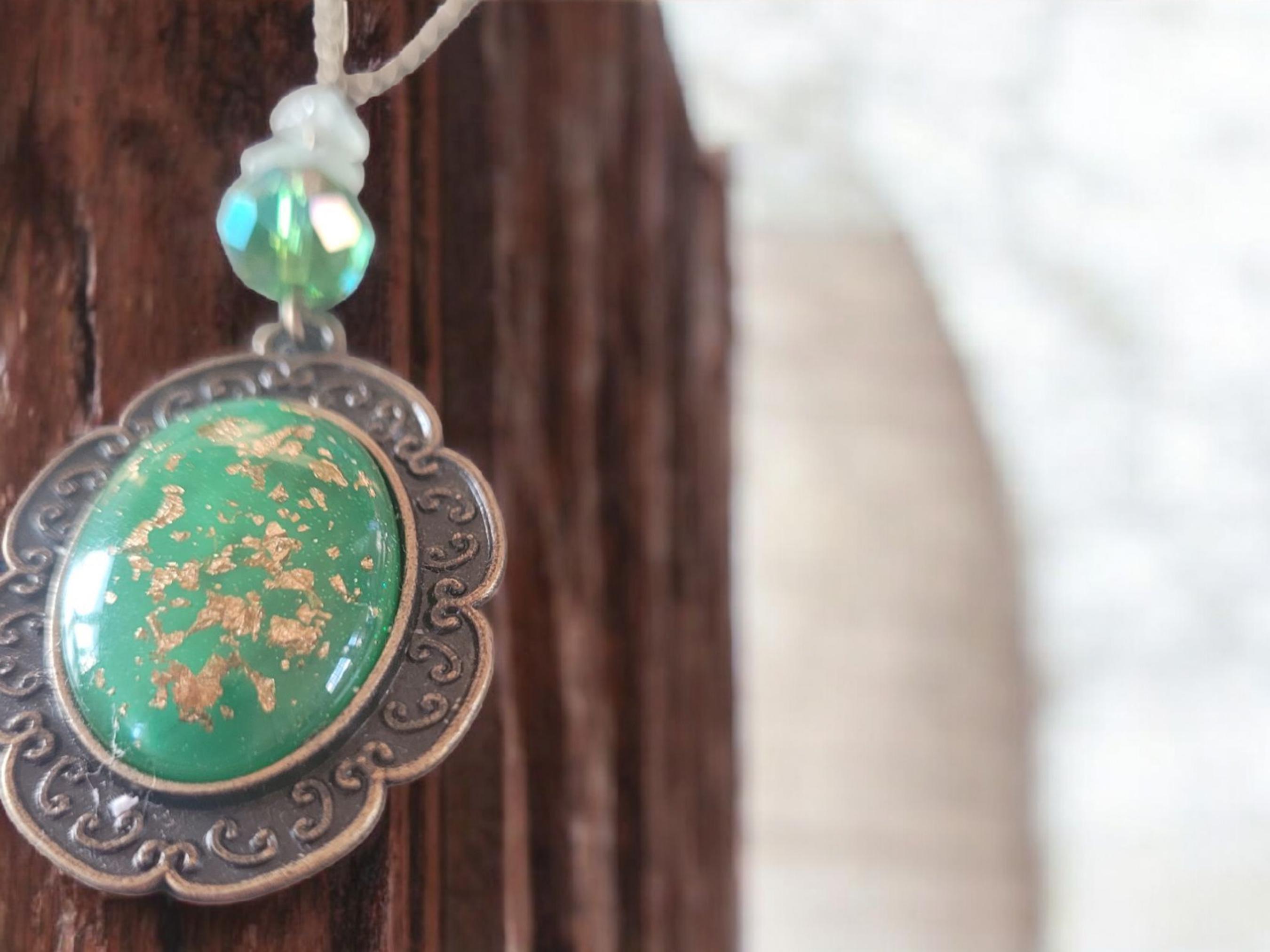 Green and Gold flake Glass Cabochon Pendant Necklace - Thumbnail 4