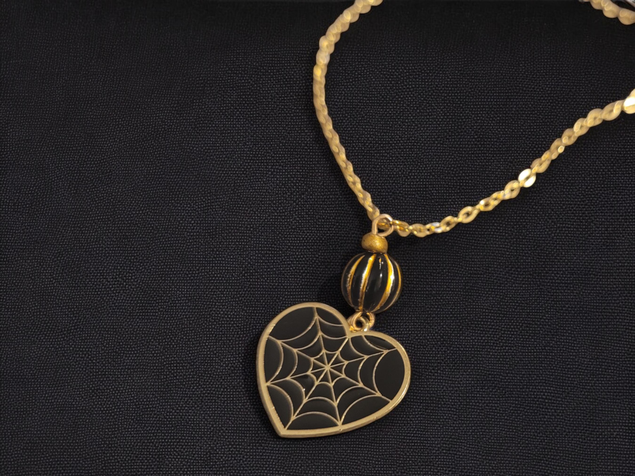 Spiderweb Heart Pendant Necklace - Thumbnail 3