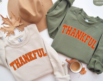 Retro Thankful Sweatshirt, Friendsgiving Shirt, Fall Crewneck, Happy Thanksgiving, Womens Thanksgiving Sweater, Family Thanksgiving Shirt