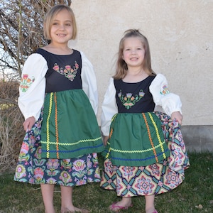 Girls Polish embroidered National Folk Costume dress, Eastern European, Heritage days, International, traditional Floral Poland outfit, image 1
