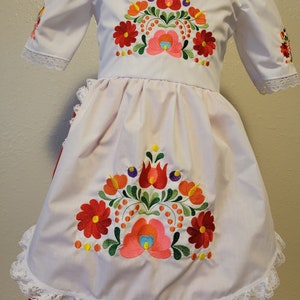 Girls Hungarian National Folk Costume dress, Embroidered, Hungary, Eastern European, Heritage days, International, traditional outfit, NEW image 8