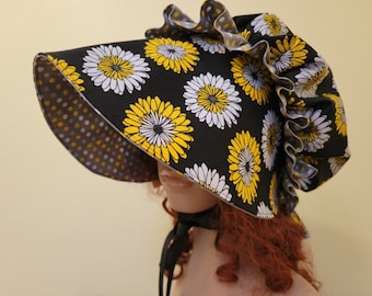 Ladies/Teens Pioneer Trek, Prairie, Victorian Civil War Bonnet, Sunbonnet, Primitive historical, reenactment, black, gray and yellow daisies