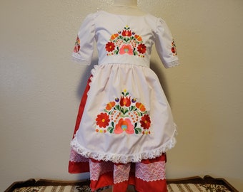 Girls Hungarian National Folk Costume dress, Embroidered, Hungary, Eastern European, Heritage days, International, traditional outfit, NEW