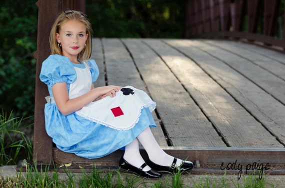Alice in Wonderland 2 Piece Baby Set - British Isles