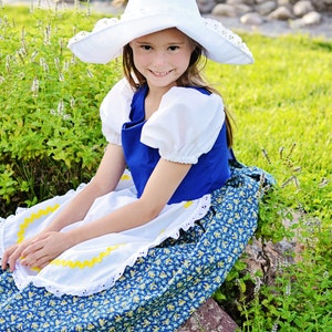 Girls Netherlands, Holland, National, Traditional costume dress AND hat, Dutch Girl, Flemish, Heritage days, Scandinavian, European, Nordic