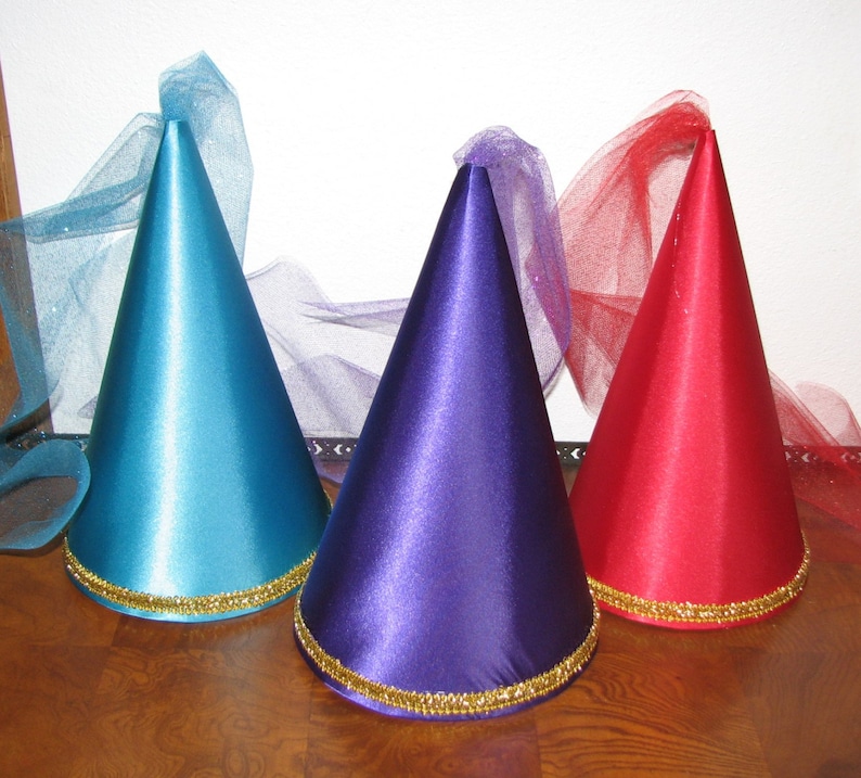 Assortment of 5 Medieval Renaissance Princess Cone Hats image 4