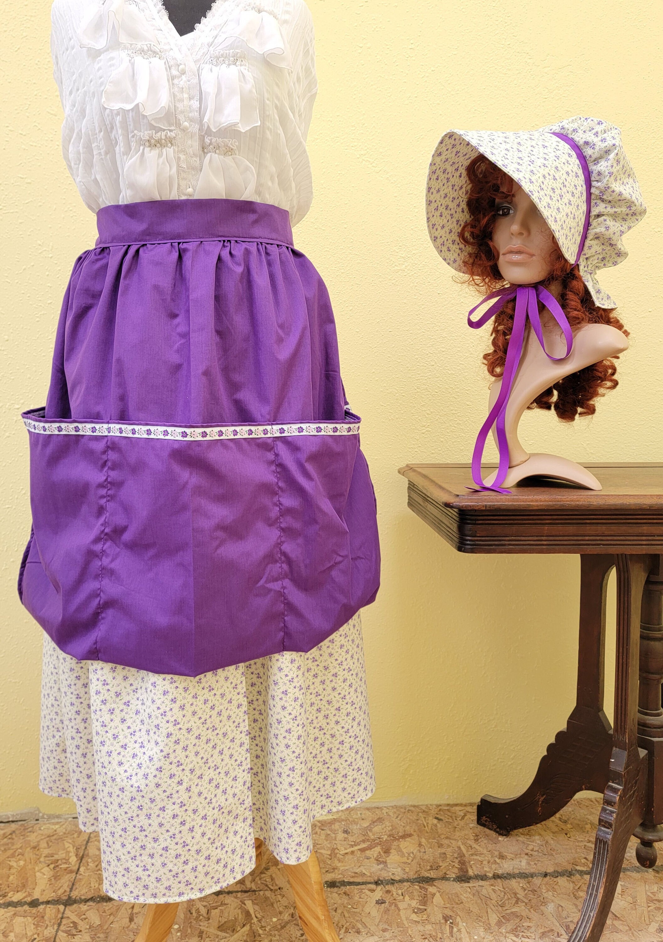 3-piece Pioneer Set With Gathered Apron, Bonnet & Skirt, Wagon