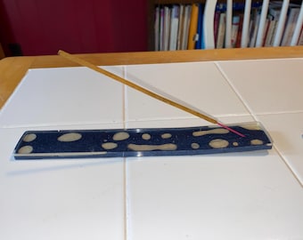 Räucherstäbchenhalter aus Resin