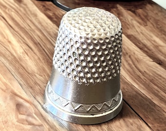 Silverplate  Sewing Thimble with Star Design Size 6   Vintage Silverplate Sewing Thimble