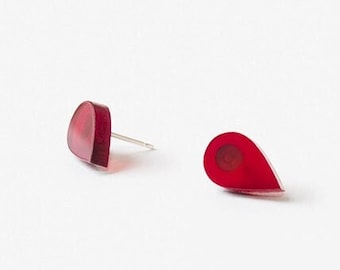 Stud earrings red teardrops // 925 silver