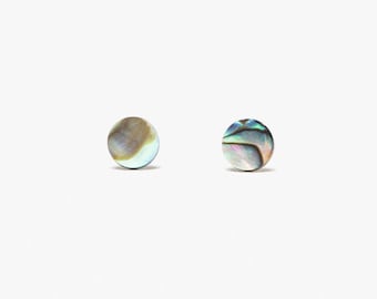 Mother of pearl stud earrings // 925 silver studs