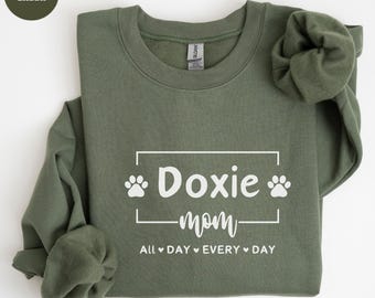 Dachshund Sweatshirt, Dachshund Shirt, Dachshund Mom Tee, Wiener Dog Gift, Dachshund Crewneck
