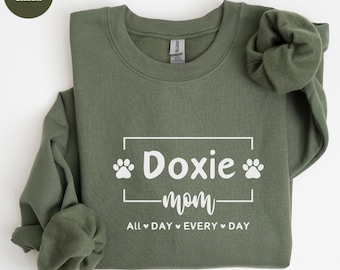 Dachshund Sweatshirt, Dachshund Shirt, Dachshund Mom Tee, Wiener Dog Gift, Dachshund Crewneck