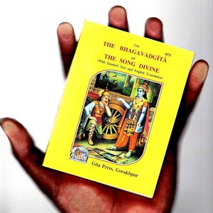 Die Bhagavad Gita oder Göttliches Lied Mit Sanskrit Text und Englische Übersetzung