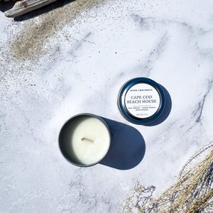 Cape Cod Beach House Soy Candle: Sea Grass & Driftwood Travel Tin