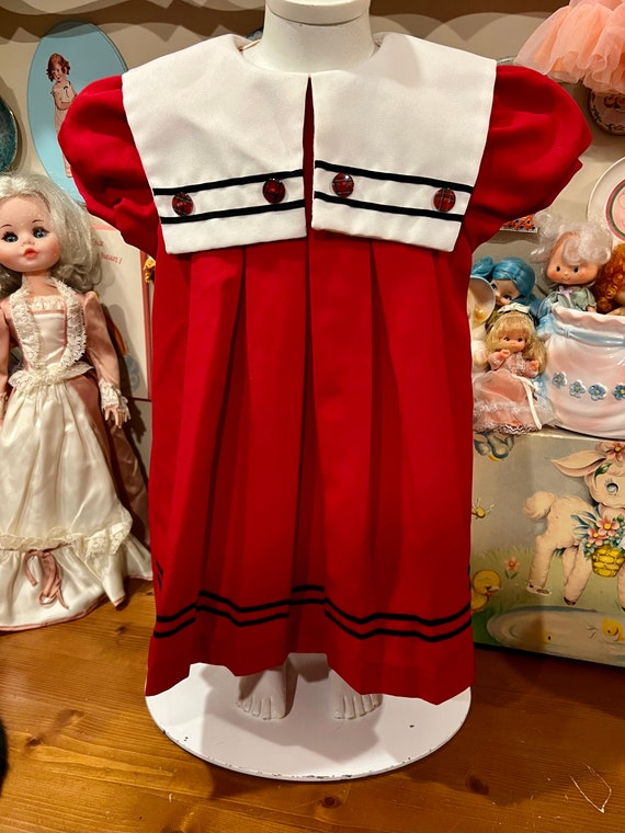 Hemline Red Doll Buttons x 12 Hemline Red Doll Buttons x 12